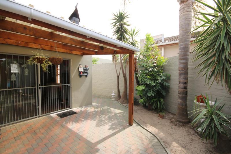 3 Bedroom Property for Sale in Morgenster Heights Western Cape